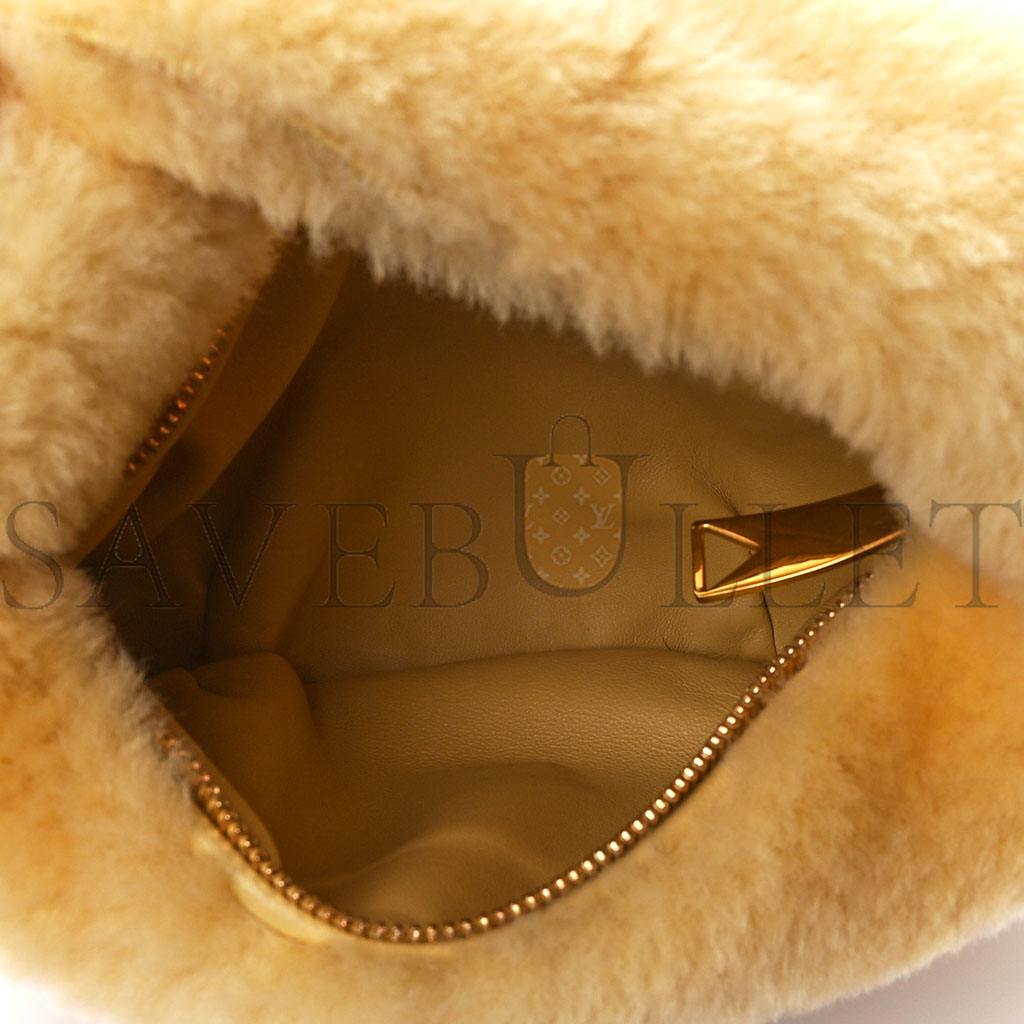 BOTTEGA VENETA SHEARLING LAMBSKIN MINI JODIE TEDDY  (27*14*8cm)