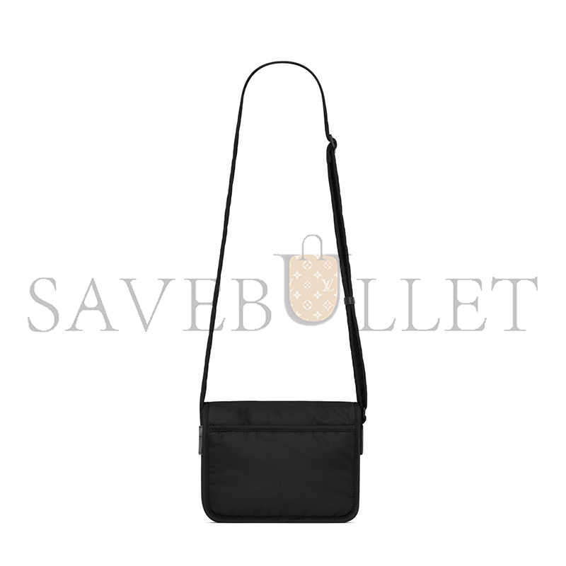 YSL NIKI SMALL MESSENGER IN ECONYL® 776611FACKH1000 (21*15*6cm) YSL NIKI SMALL MESSENGER IN ECONYL® 776611FACKH1000 (21*15*6cm)